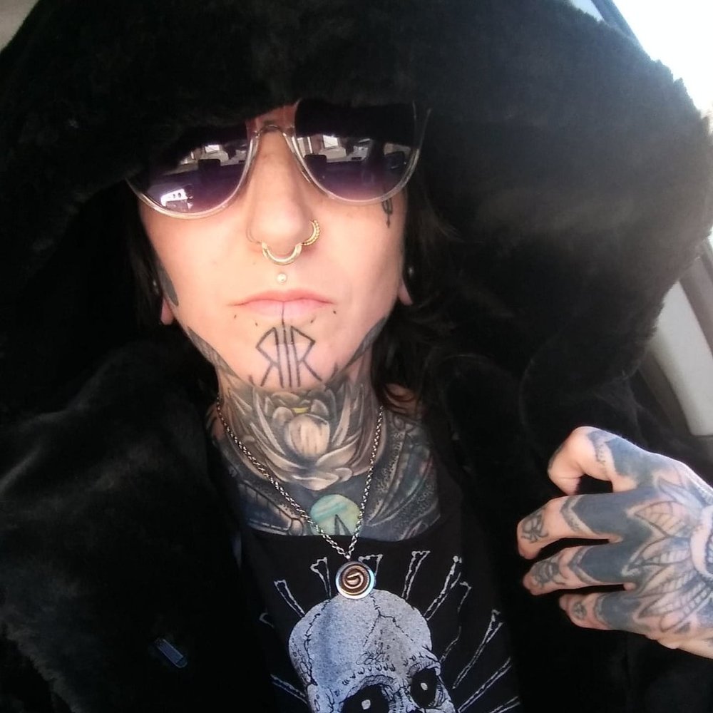 Meet your Posher, Rae